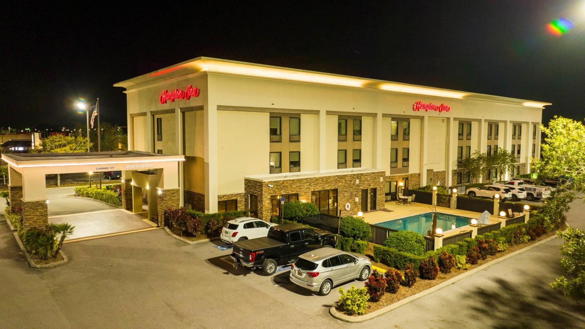 แฮมป์ตัน อินน์ สปริง ฮิลล์ Timber Pines ภายนอก รูปภาพ